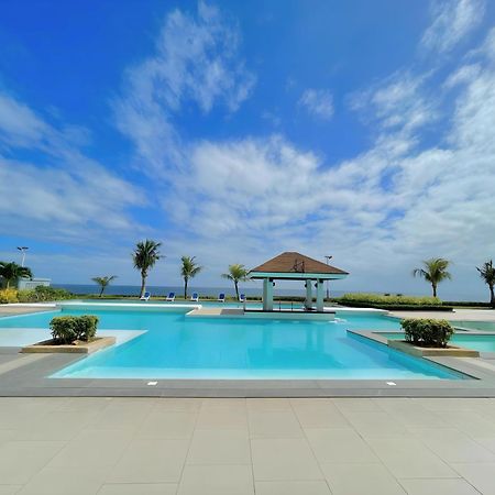 Arterra Seaview Resort Lapu-Lapu City Exterior photo