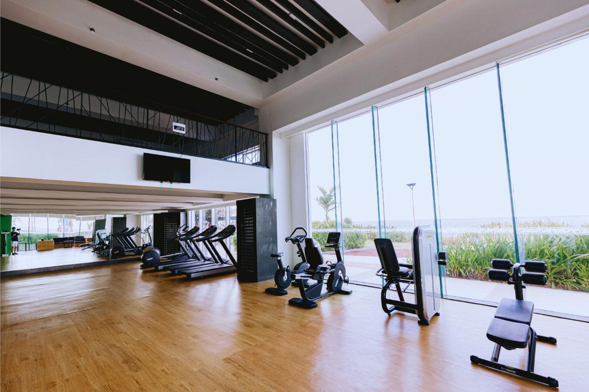 Arterra Seaview Resort Lapu-Lapu City Exterior photo